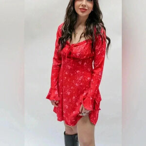 Free People Red Floral Tess Mini Dress‎ peasant velvet Size Small $128 Valentine